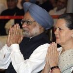 Indian PM Singh and Chief of India's ruling Congress party Sonia gesture to Indian President Pratibha Patil in New Delhi