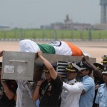 abdul kalam members-of-the-military-staff-carrying-the-coffin